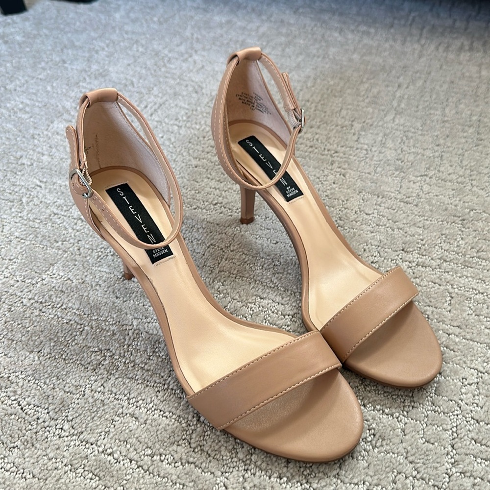 Steven by Steve Madden Nude Heels